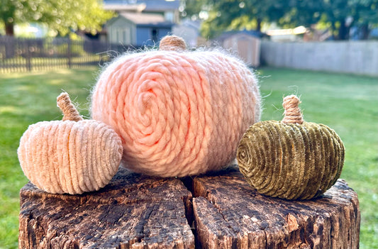Yarn Pumpkins (Blush)